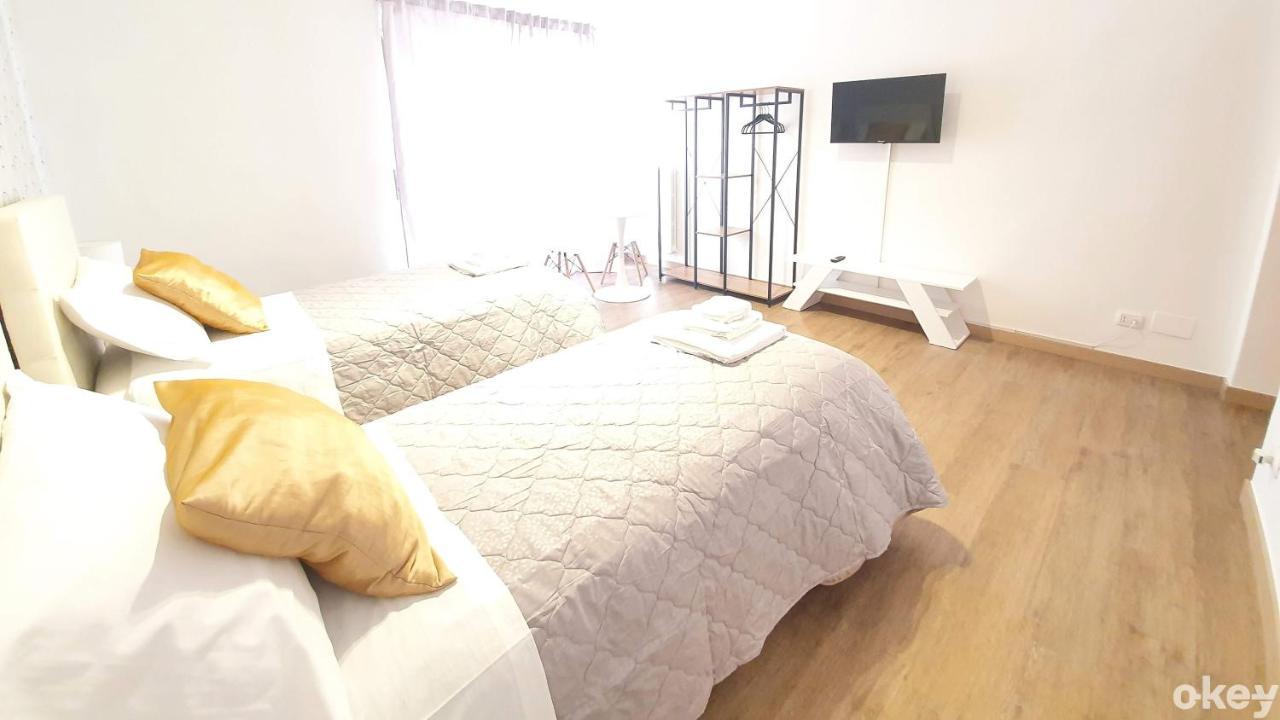 Twin Room Apulia Accommodation - Bari Policlinico Ngoại thất bức ảnh