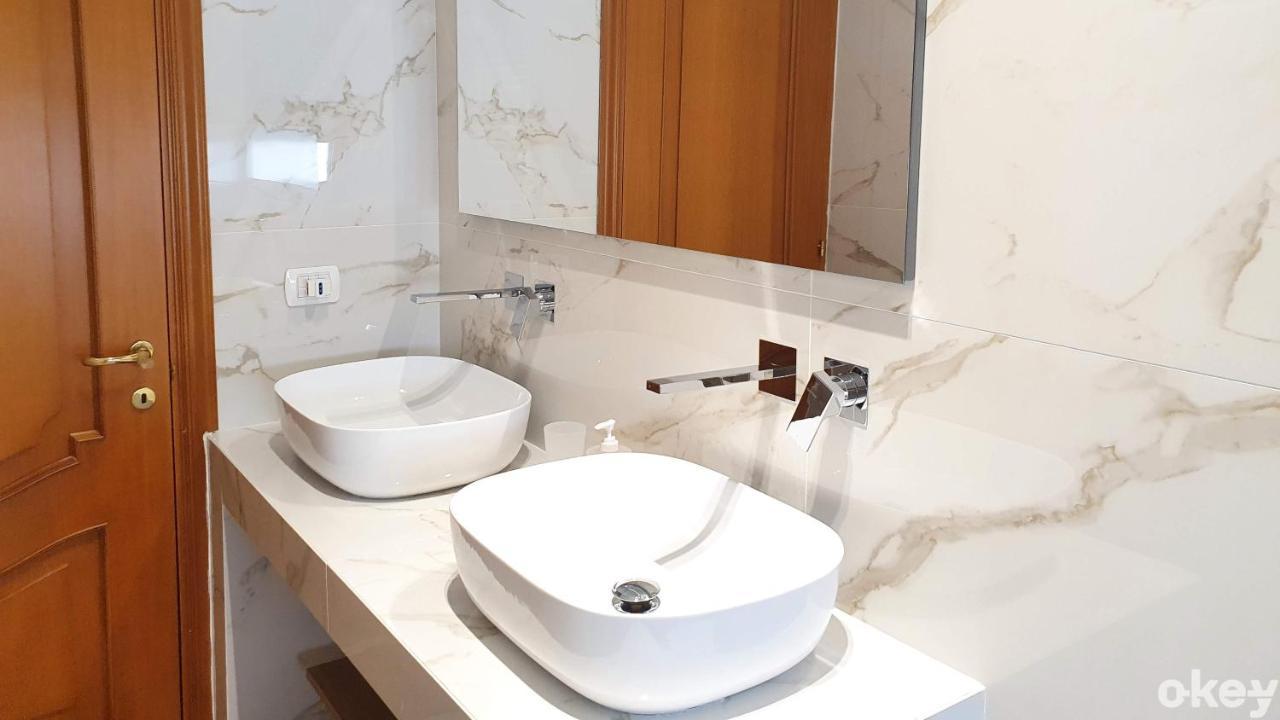 Twin Room Apulia Accommodation - Bari Policlinico Ngoại thất bức ảnh